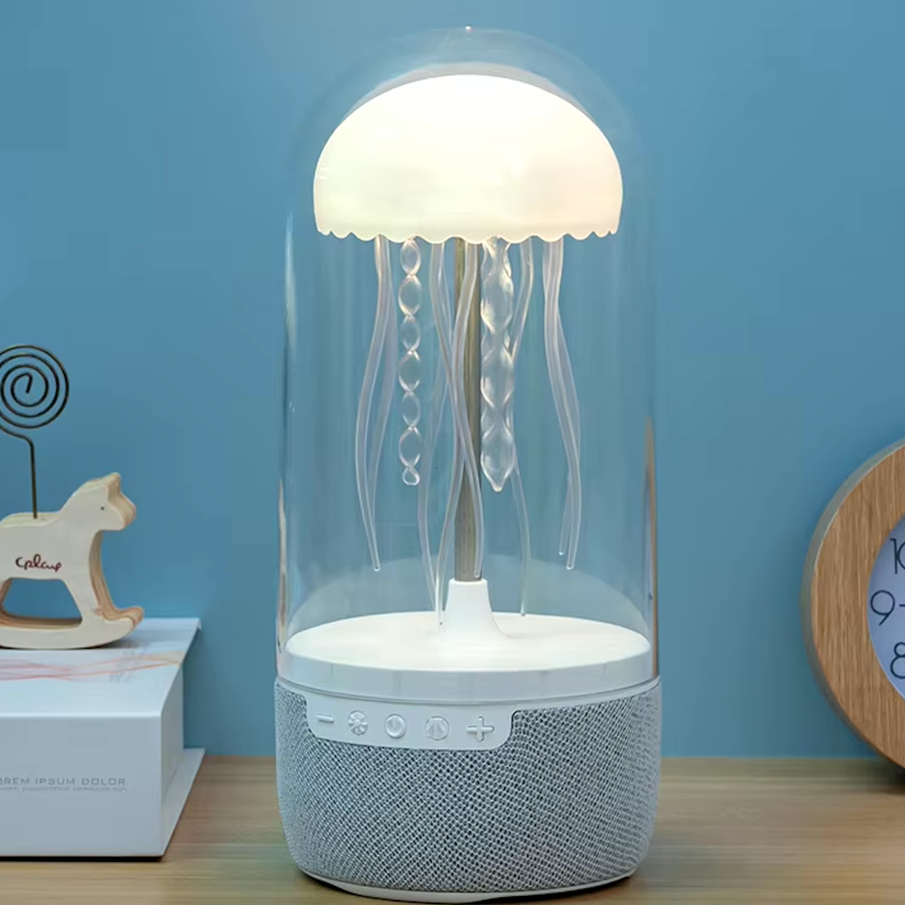 Roterende LED-lampe med integreret højttaler