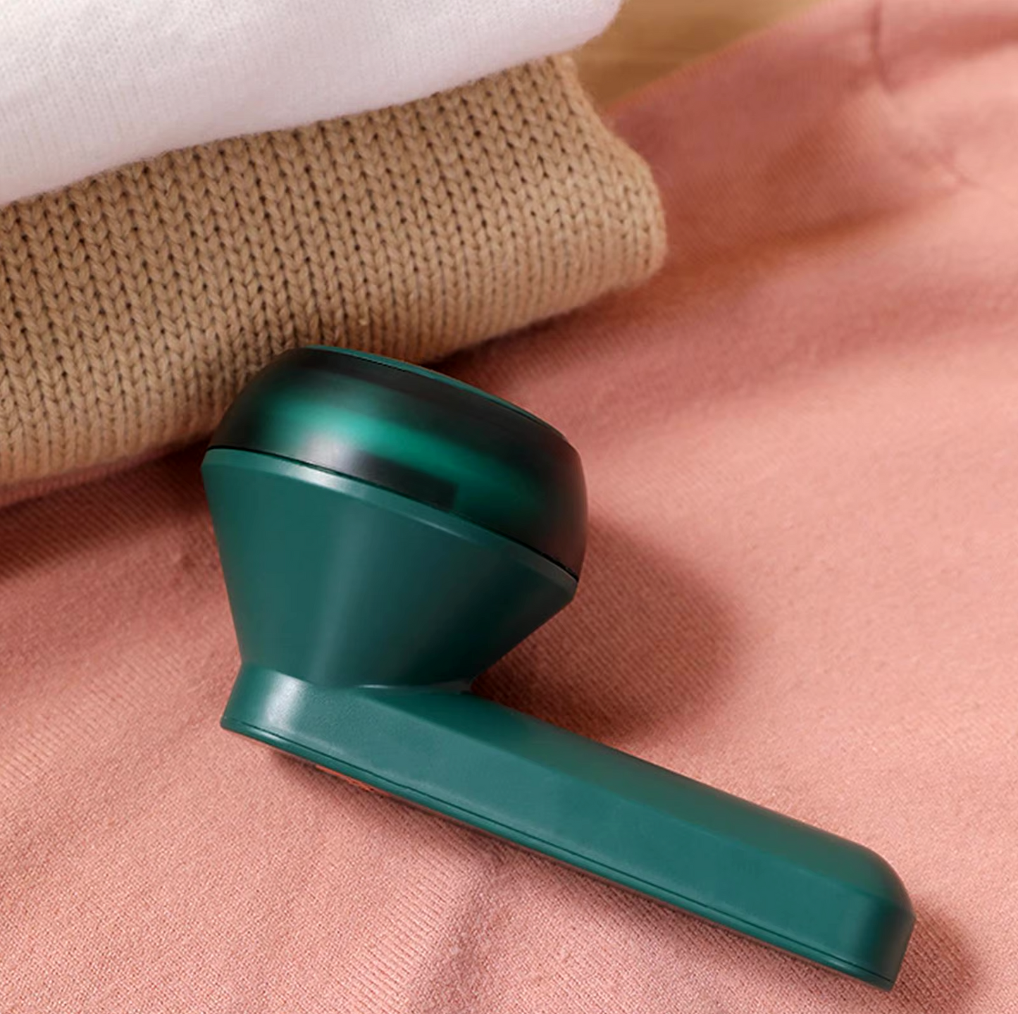 Cortador de pelusas recargable para prendas impecables